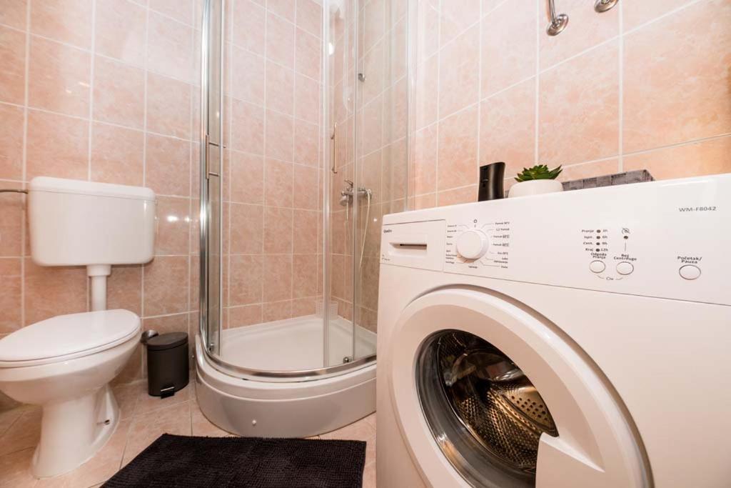 Banjol Apartmani Luka מראה חיצוני תמונה