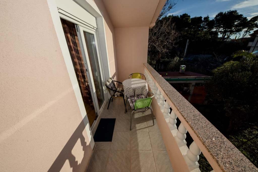 Banjol Apartmani Luka מראה חיצוני תמונה