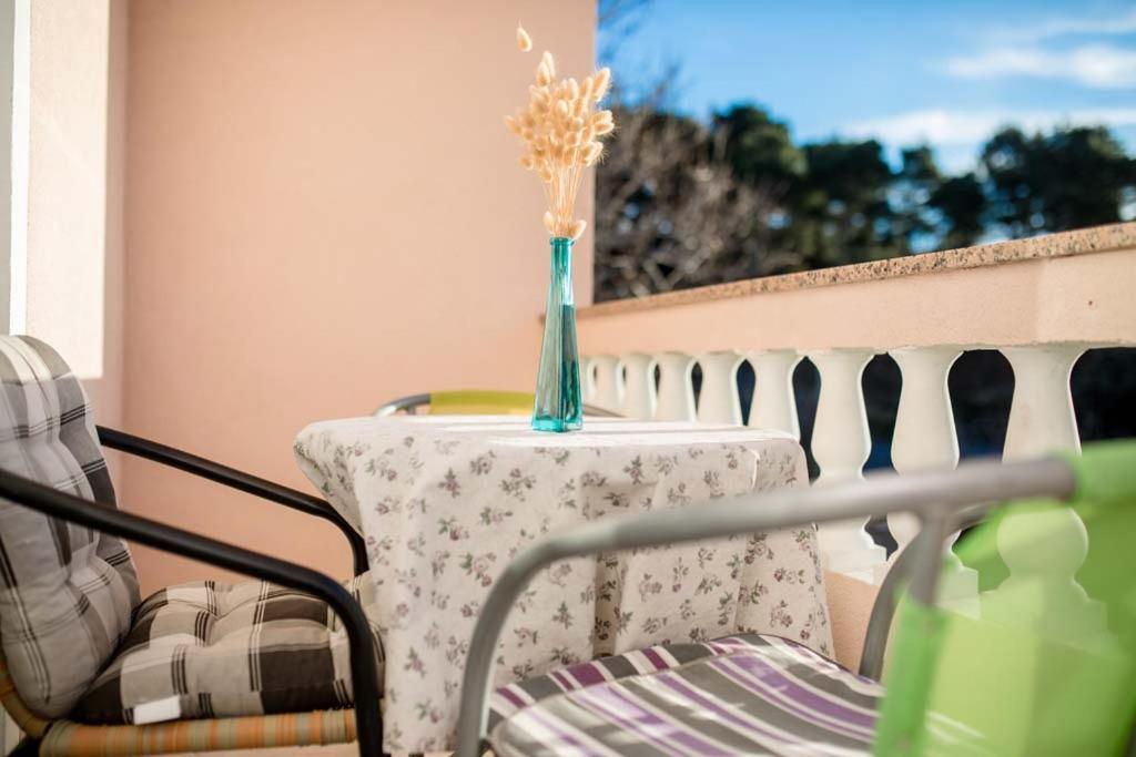Banjol Apartmani Luka מראה חיצוני תמונה