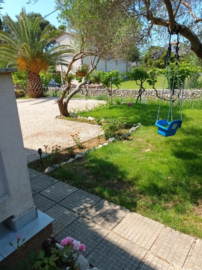 Banjol Apartmani Luka מראה חיצוני תמונה